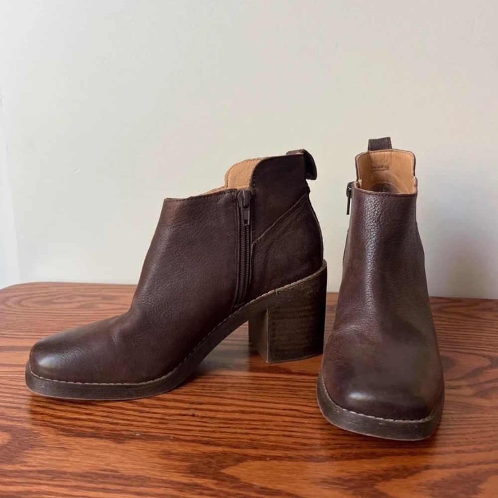 Crown Vintage Chocolate Ankle Boots